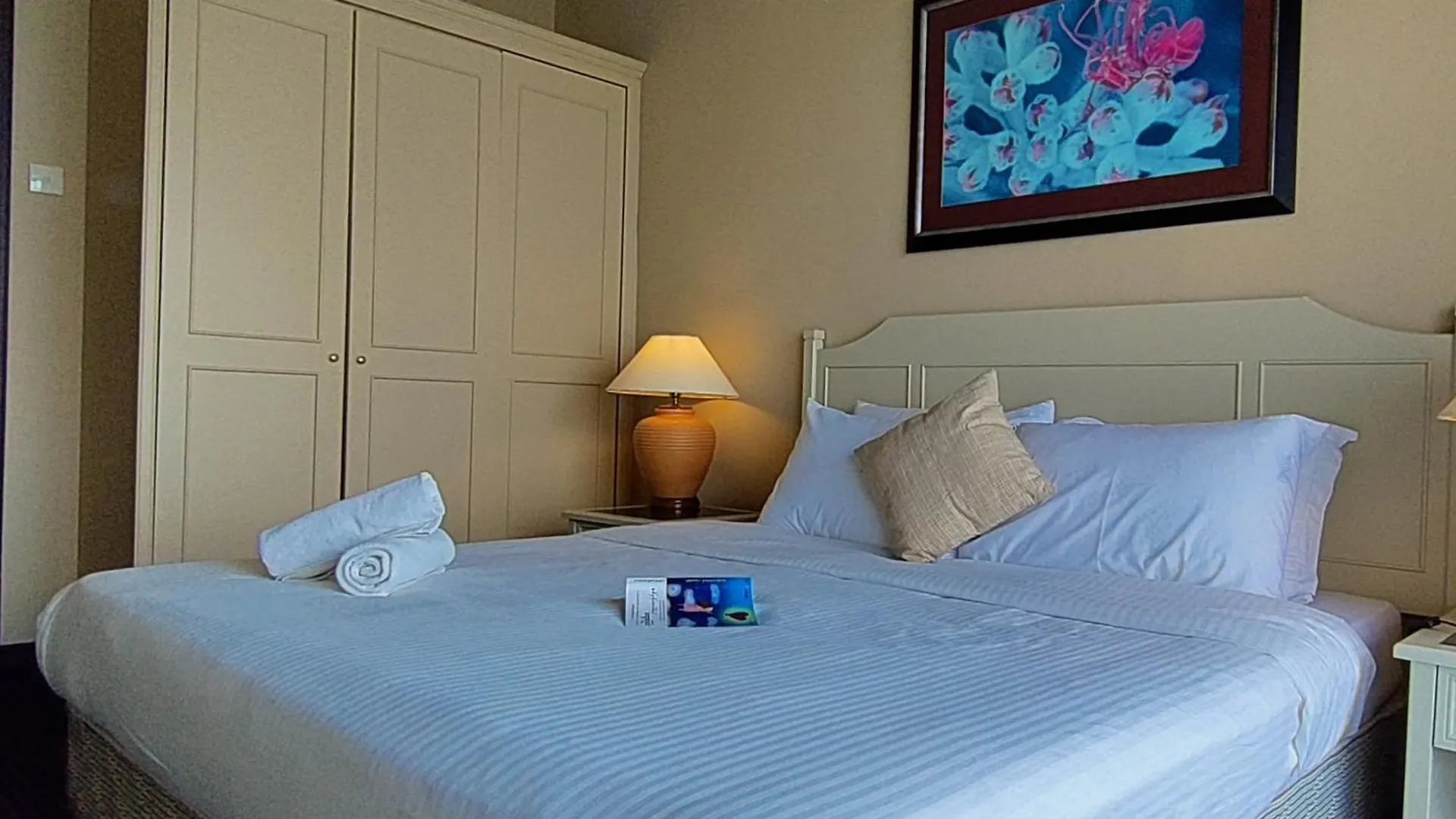Rainbow Paradise With Beach In Tanjung Bungah Tanjung Bungah  Apartmán