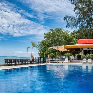 Hotel Sentral Seaview @ ​beachfront, Tanjung Bungah (Penang)
